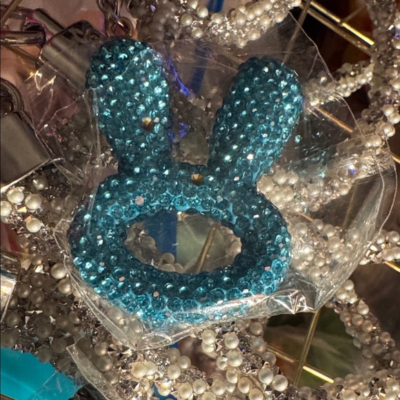 bougie gifts, phone wristlet keychain / purse charms - Picture 4 of 7